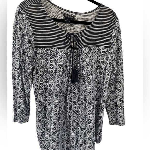 Lucky brand bohemian navy and white striped top in size large - Picture 2 of 7